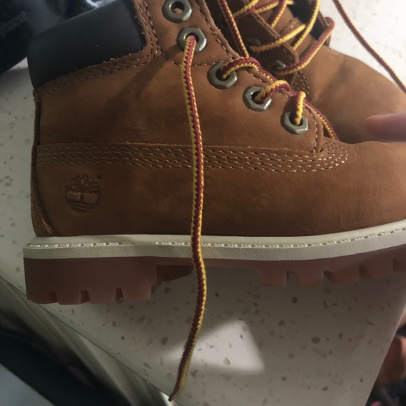 Boys timberland boots - Picture 3 of 4